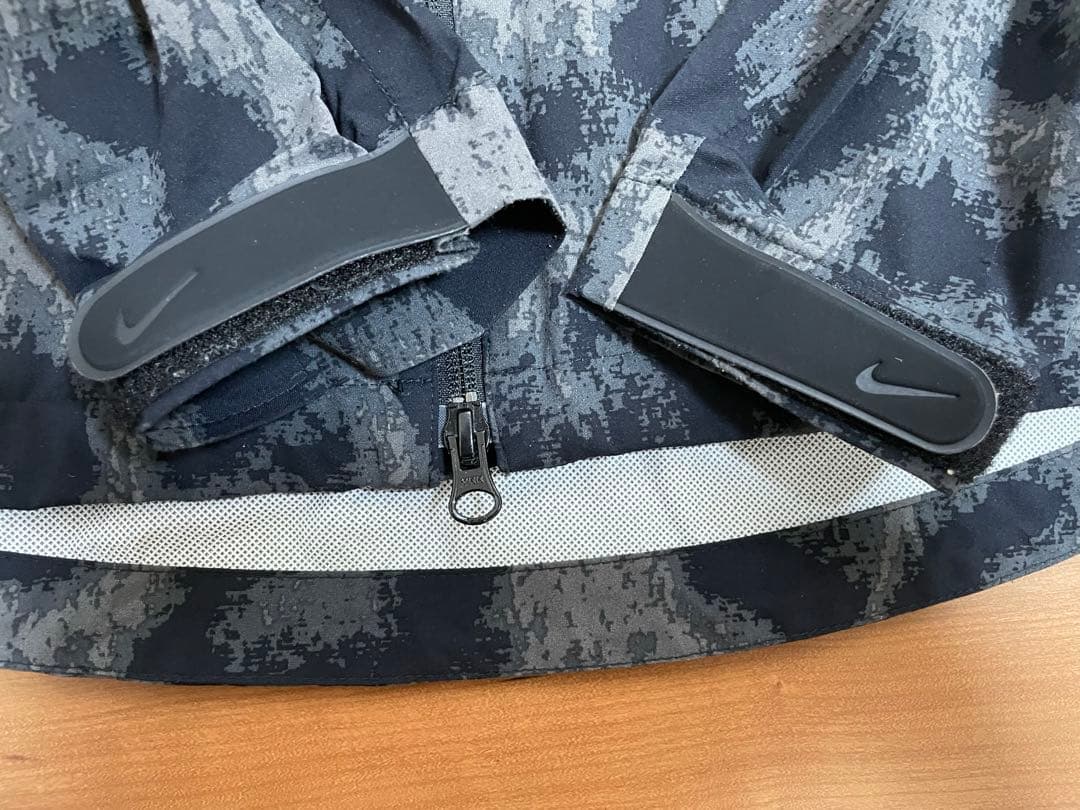 Nike soph fcrb ソフ ヒョウ jkt レオパード supreme