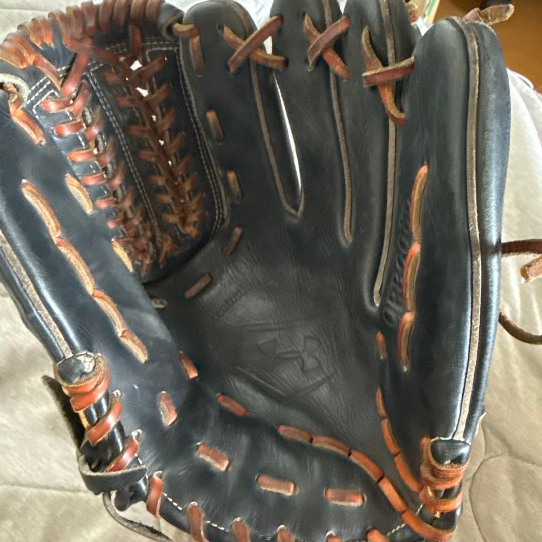 Under Armour 硬式グローブ 黒 甲子園で使用