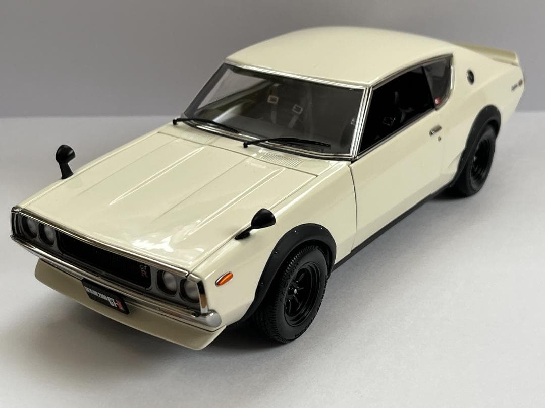 京商 1/18 日産 スカイライン2000GT-R KPGC110 白 車体美品