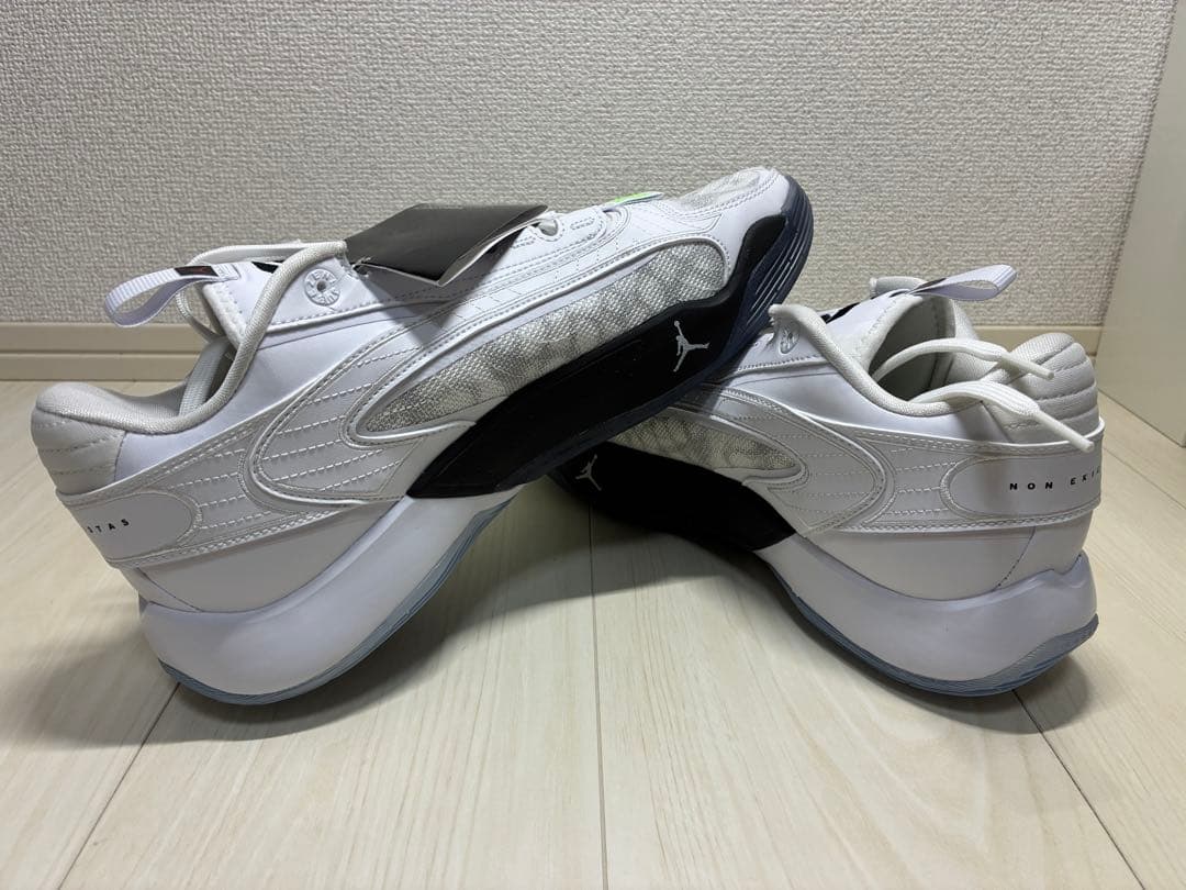 バスケットボールシューズ　Luka 2 PF