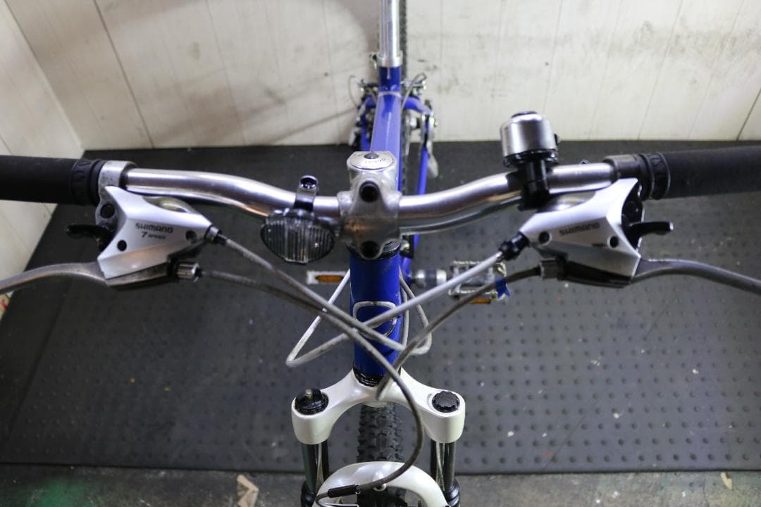 GIANT ROCK4500 26型アルミ 21速 430mm MTB BLUE
