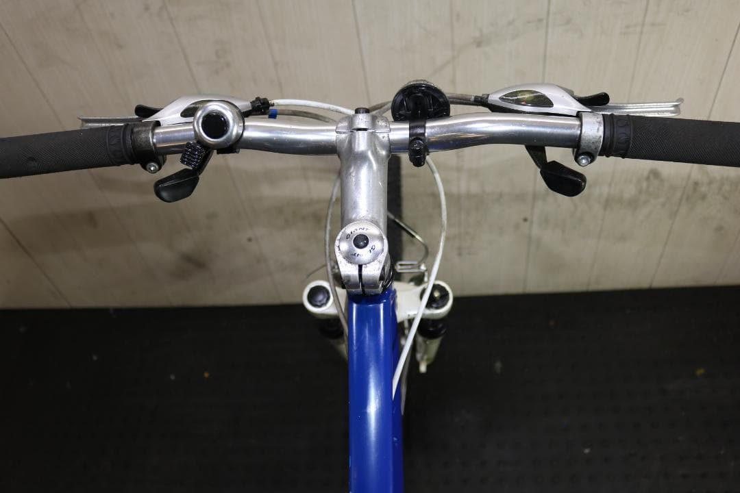 GIANT ROCK4500 26型アルミ 21速 430mm MTB BLUE