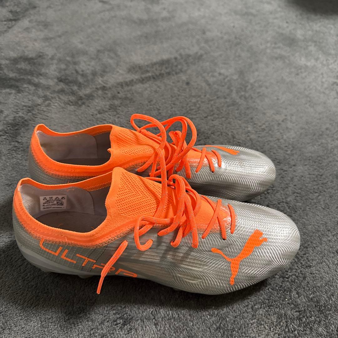 PUMA ULTRA シルバー/オレンジ サッカーシューズ