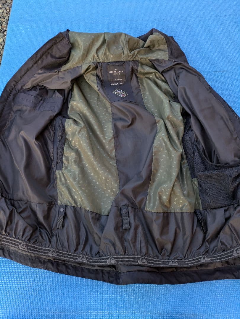 Quiksilver GORE-TEX 男性用ジャケット　Lサイズ