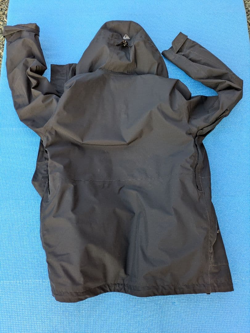 Quiksilver GORE-TEX 男性用ジャケット　Lサイズ