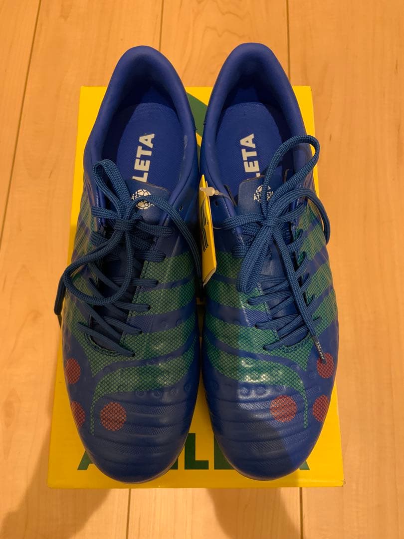 【新品未使用】ATHLETA サッカースパイク　25.0