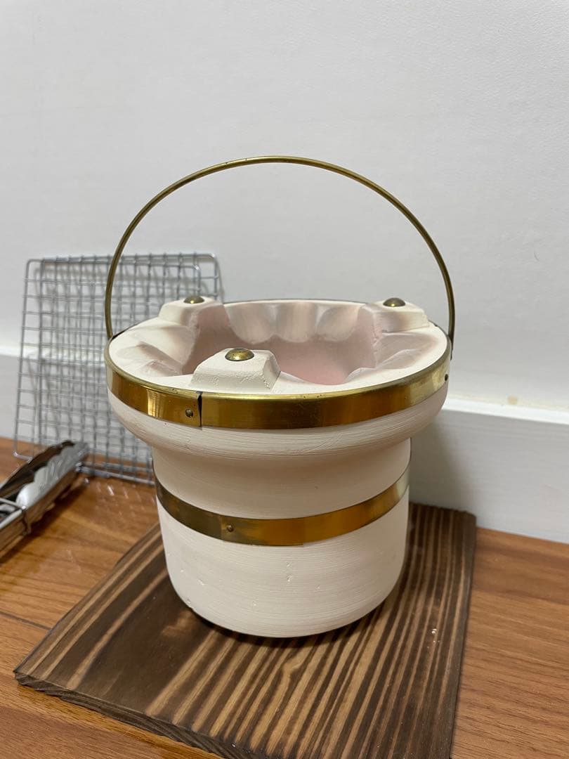 値下げ純珪藻土切り出し七輪 能登燃焼器工業製 真鍮巻朝顔型 短期使用品 おまけ付