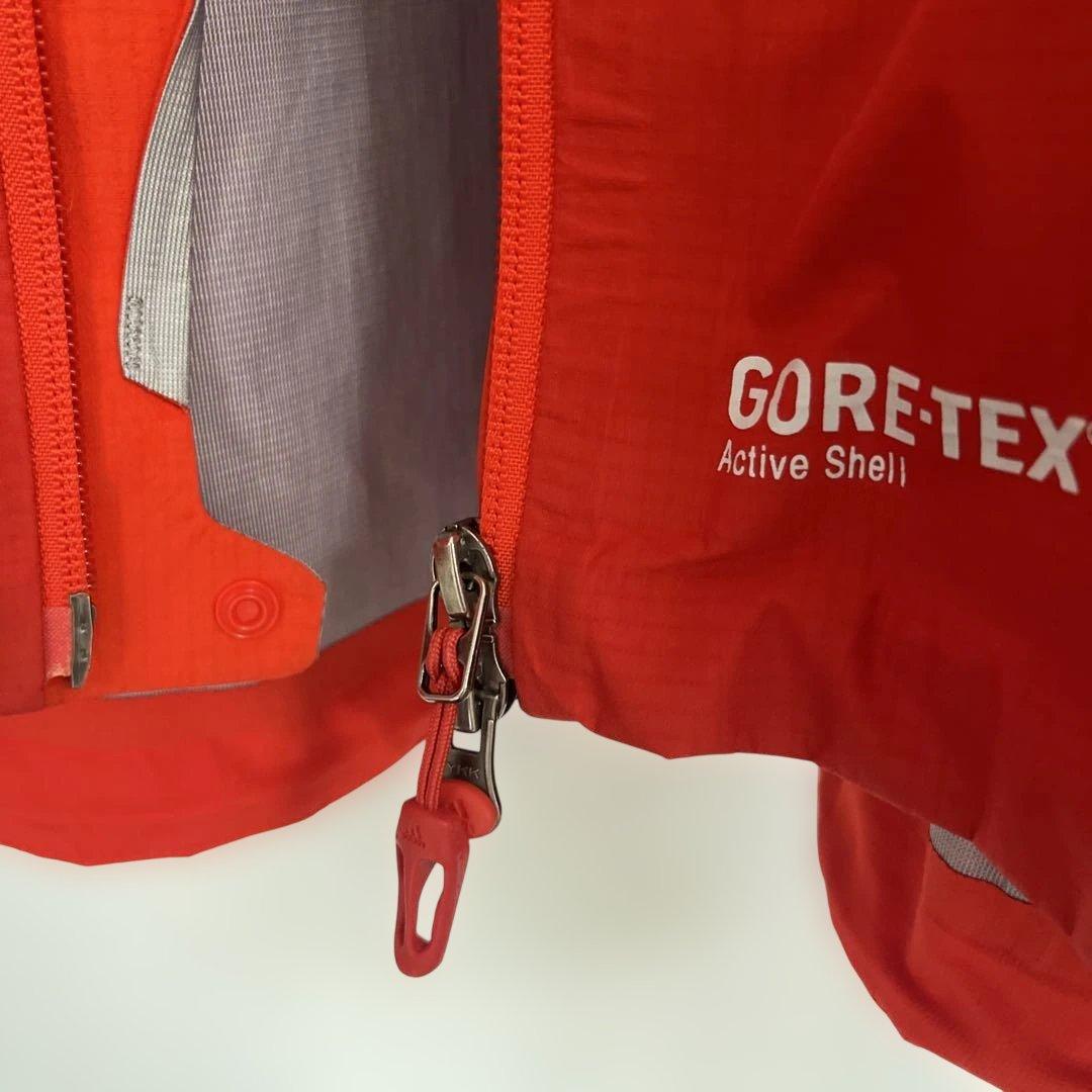 adidas GORE-TEX ウィンドブレーカー レッド