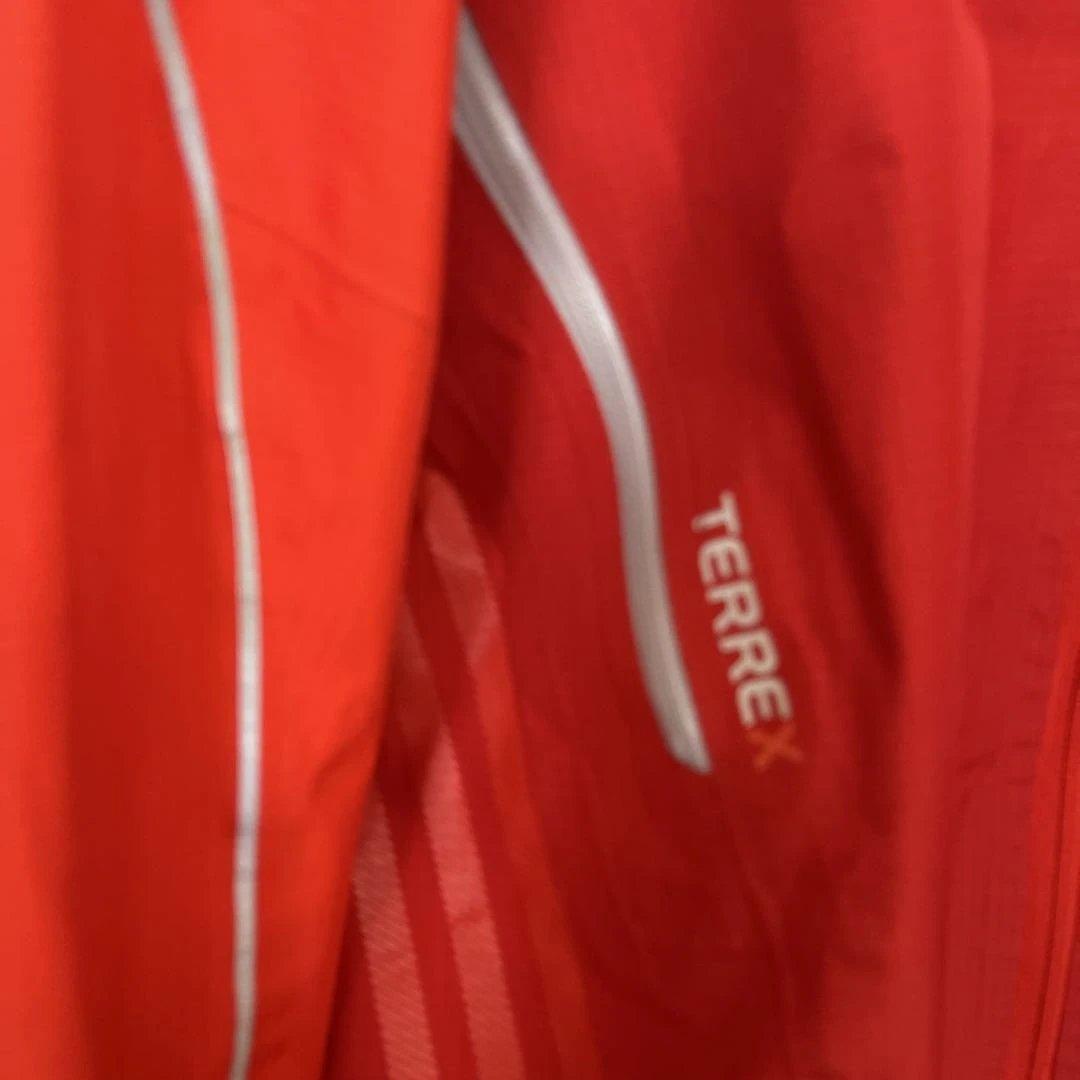 adidas GORE-TEX ウィンドブレーカー レッド