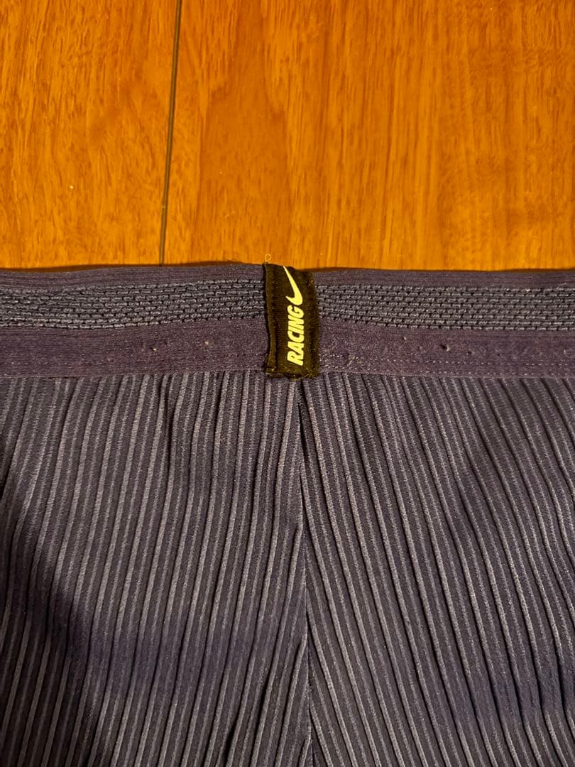 KAKERU-,,.プロフ見てね 様　希少　美品　Nike エアロスイフト