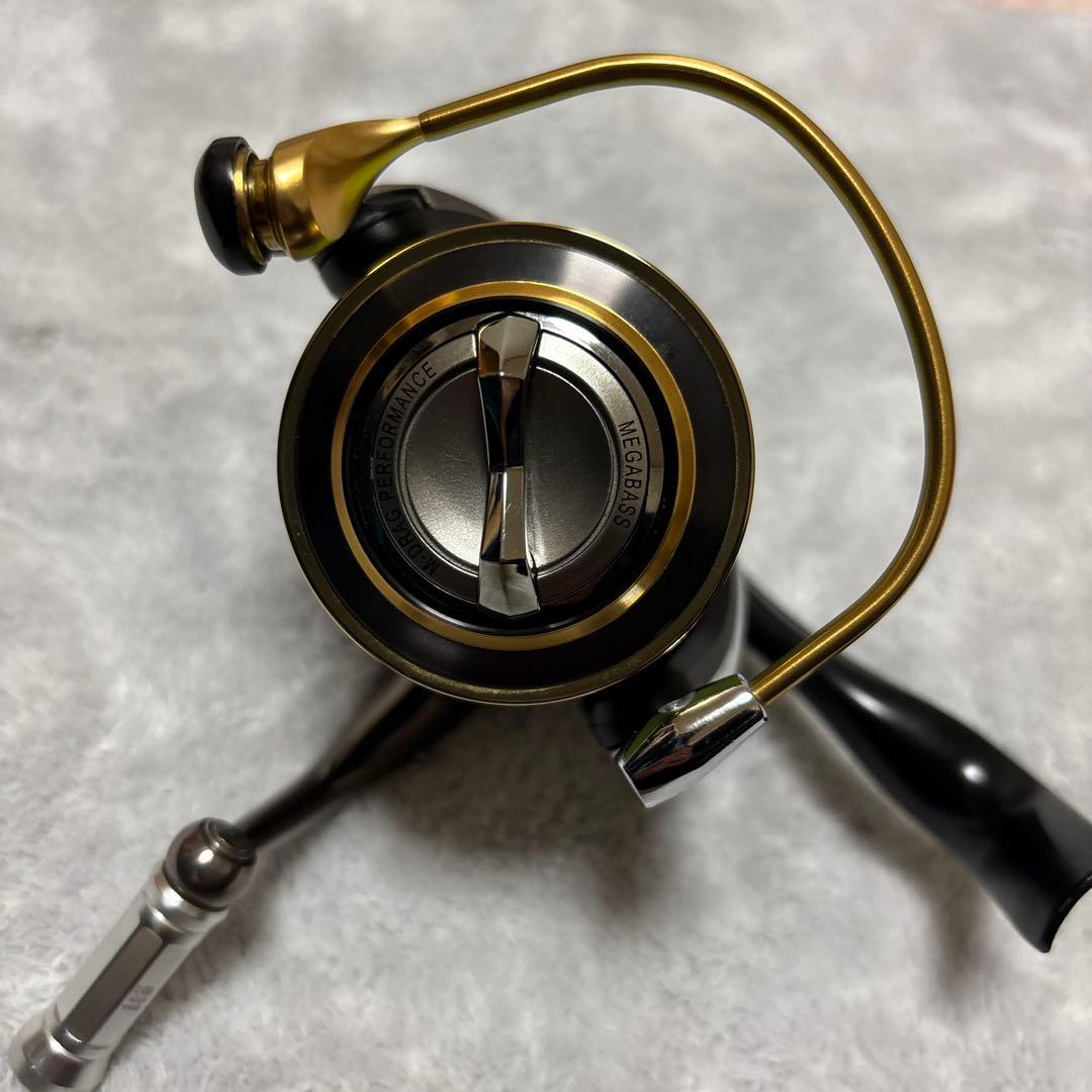 メガバス　スピニングリール　ラビット256