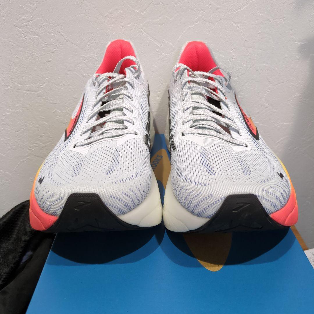 美品ブルックス　HyperionMax2 ハイペリオンマックス2 26cm