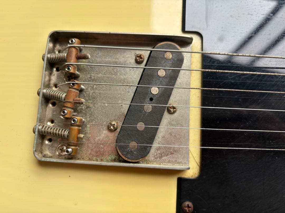 Squier Telecaster アイボリー/ブラック ギター　ジャンク品