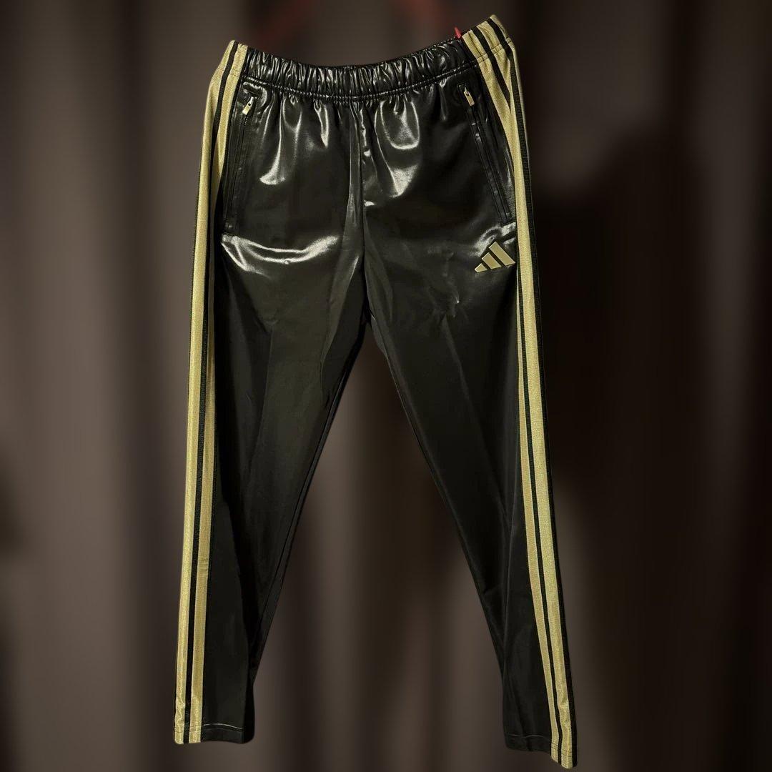 未使用級　adidas KA1254 上下セットアップ　黒金　 定価22550円