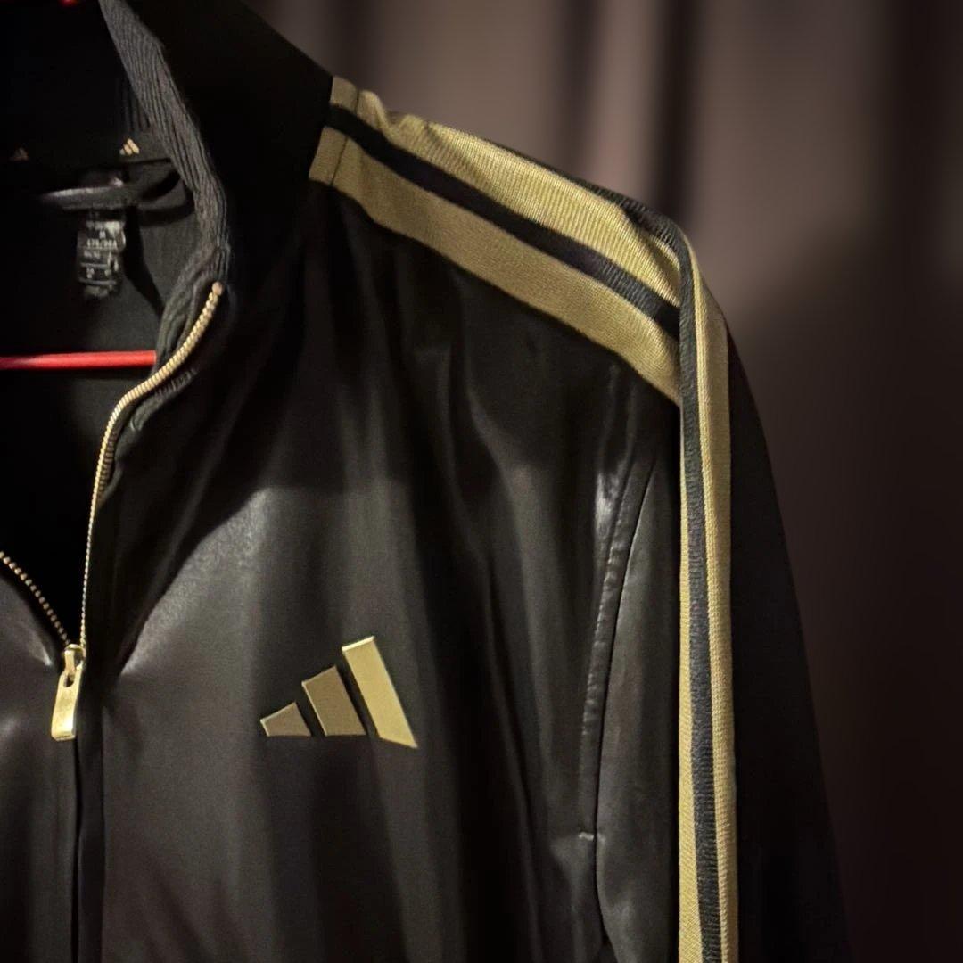 未使用級　adidas KA1254 上下セットアップ　黒金　 定価22550円