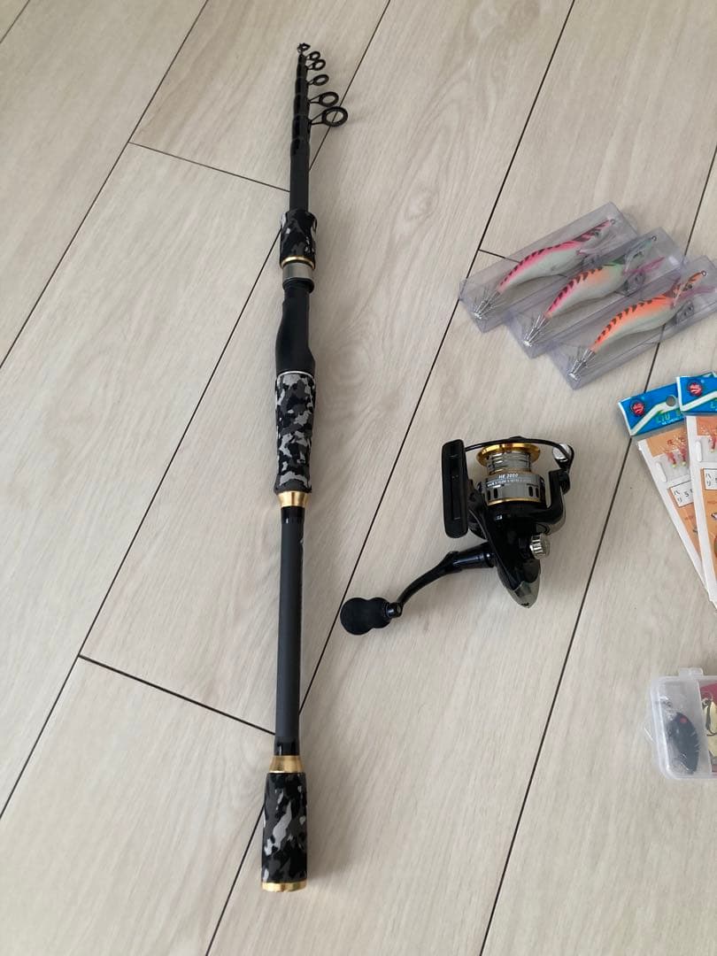 モバイルロッド2.7m 2000番リール　エギ＆ルアー　この夏釣れちゃいますよ