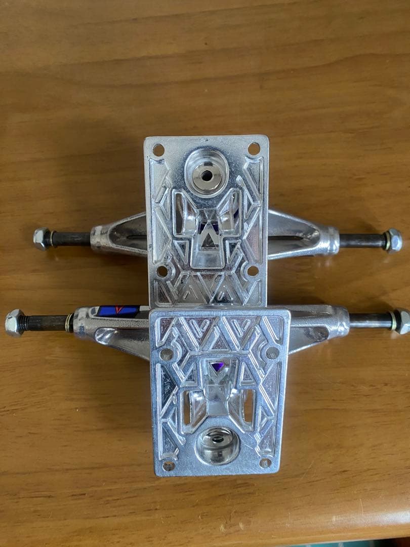 スケートボード Venture V-lights 5.2 Hi
