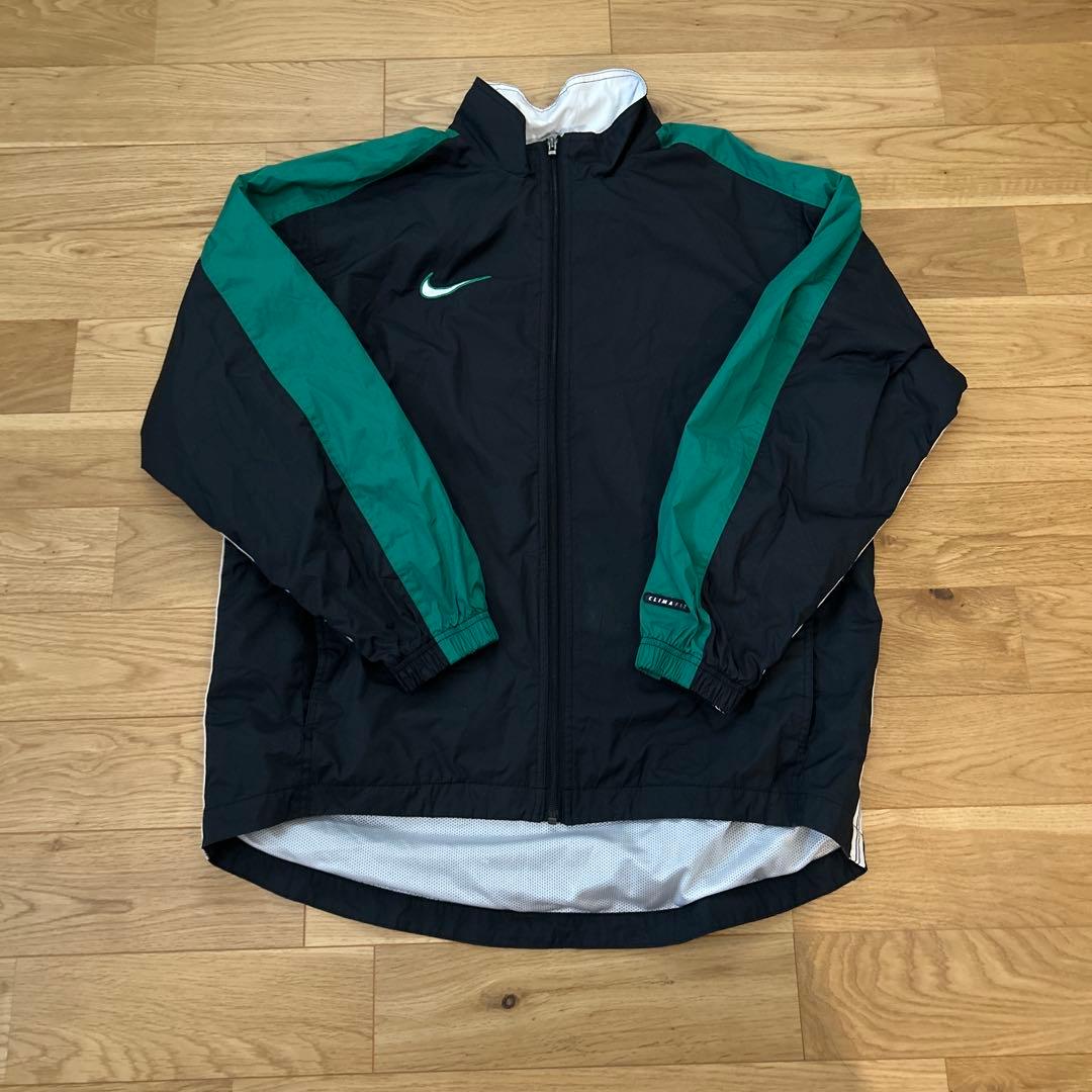 NIKE ヴェルディ選手支給　ハーフJK