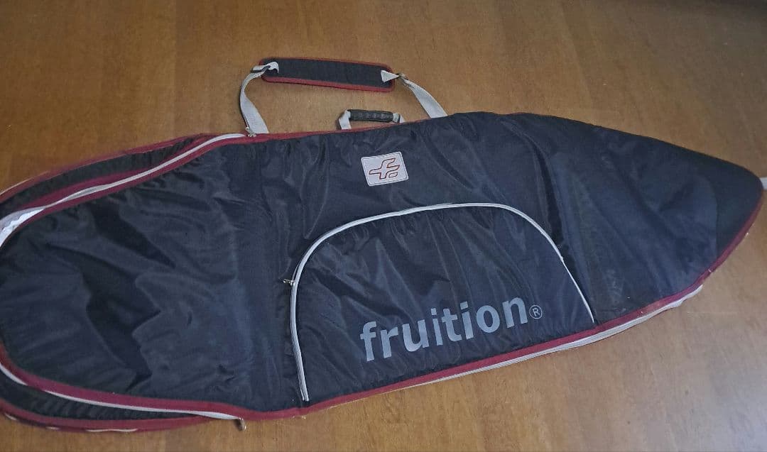 fruitionサーフボードケース
