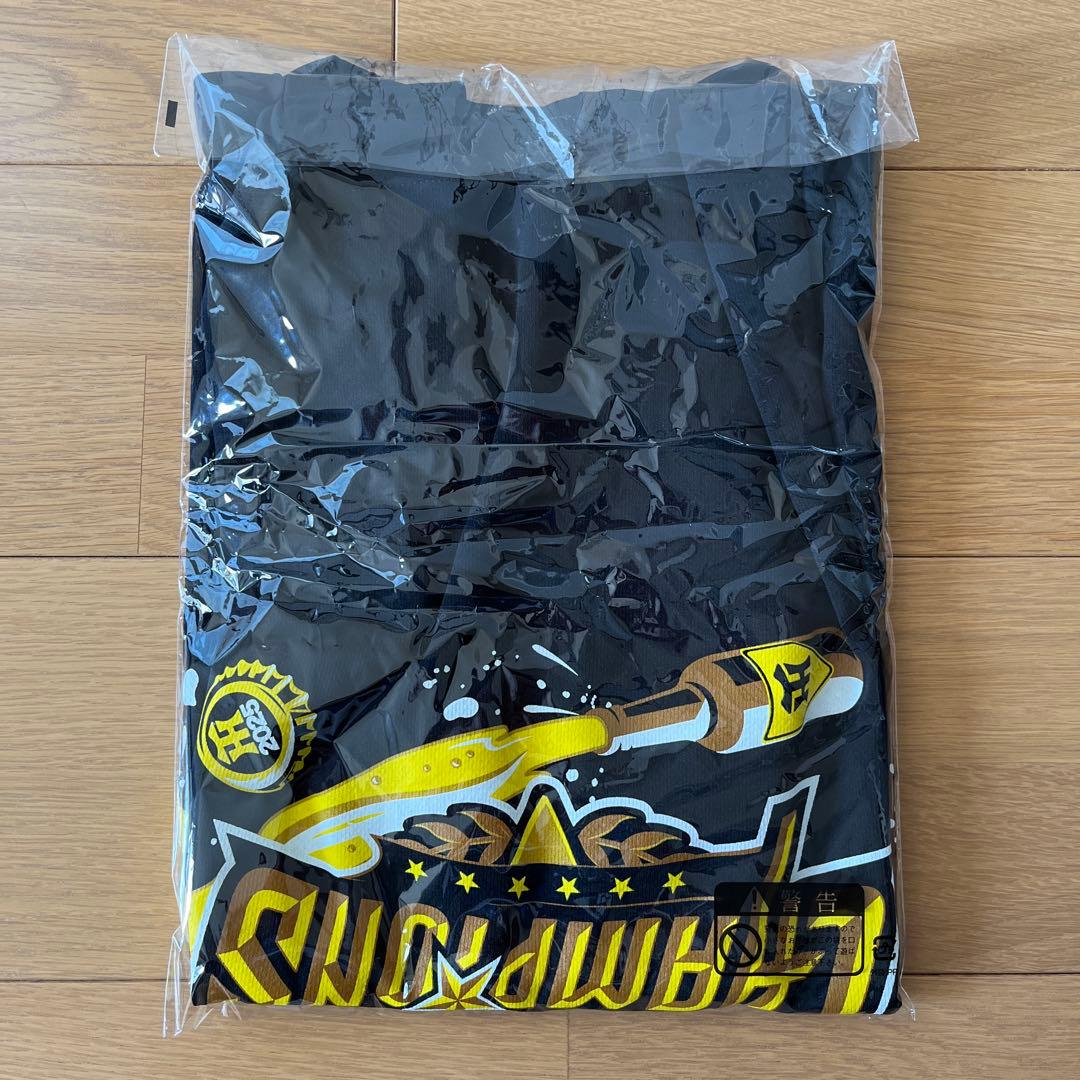 2025年 セ・リーグ優勝記念　阪神タイガース　ビールかけTシャツ 黒 Ｍサイズ