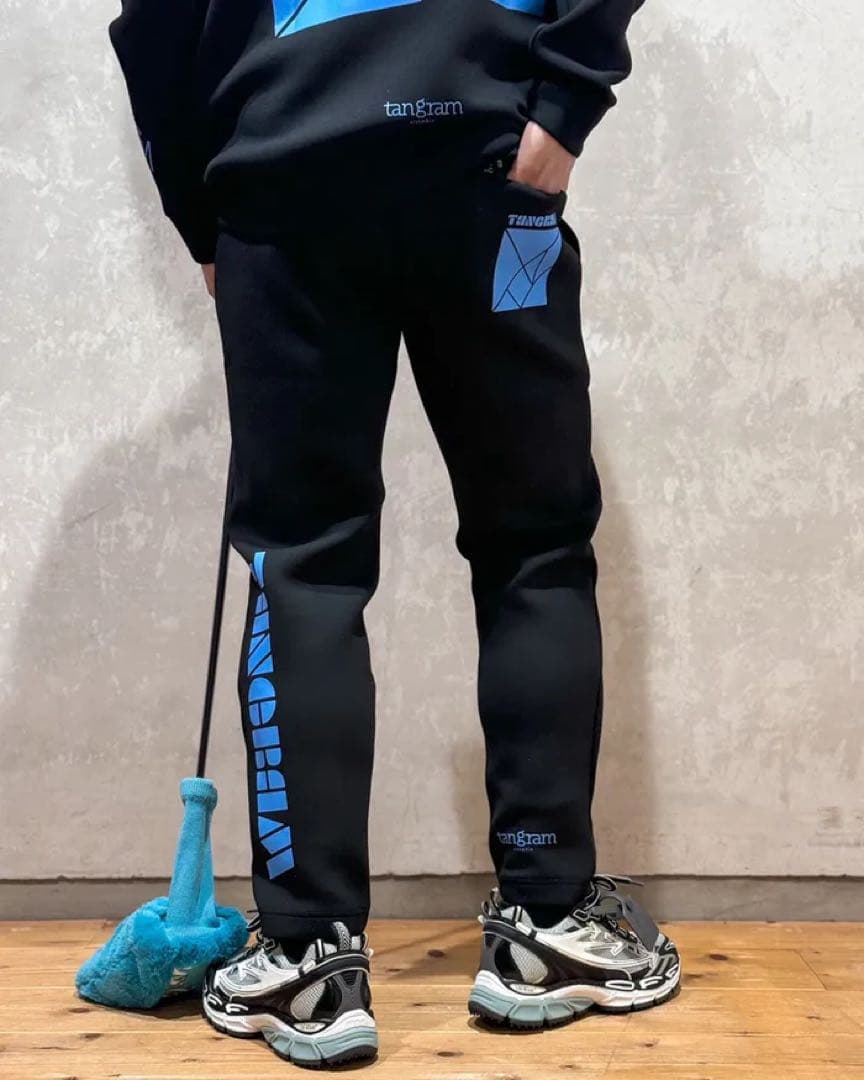 タングラム　ダンボールニットパンツ