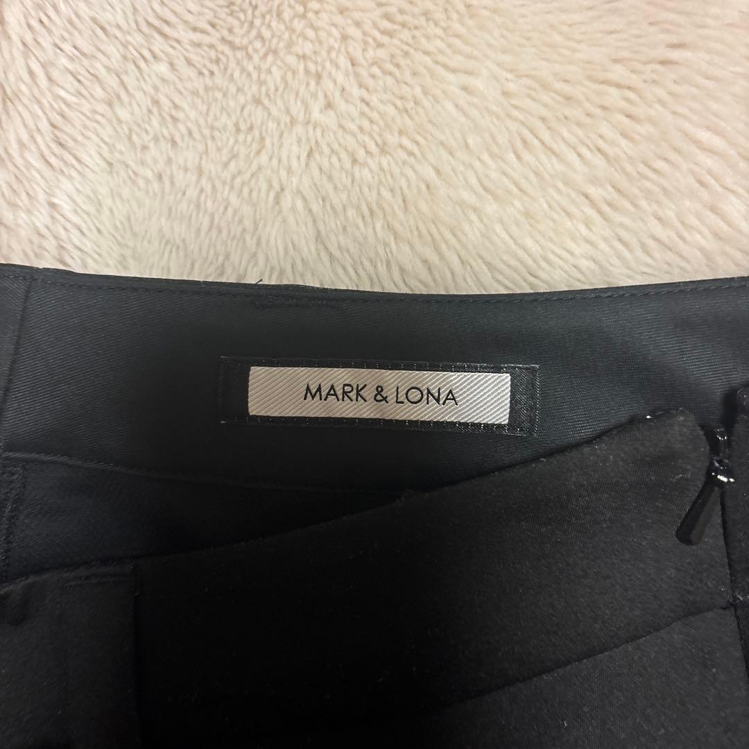 MARK & LONA ブラックスカート
