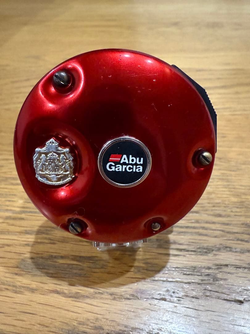 アブガルシア Ambassadeur 5000B ベイトリール（レッド）