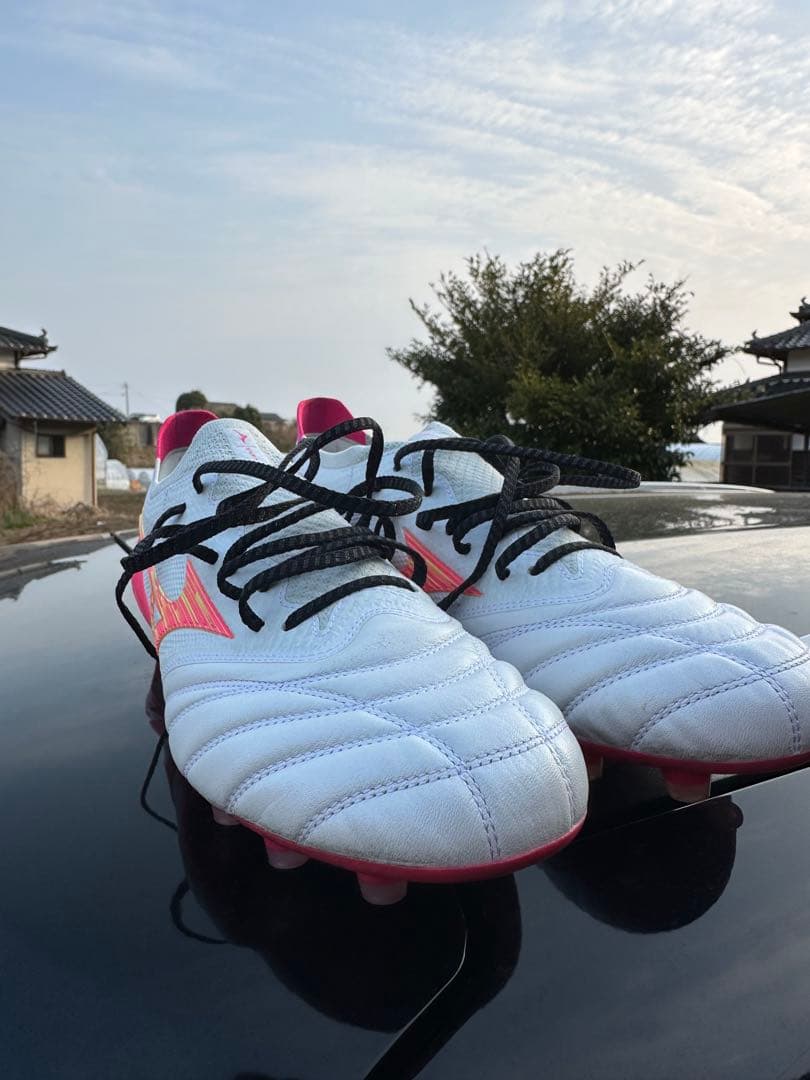 モレリアネオ4βジャパン　白✖️ピンク 28cm