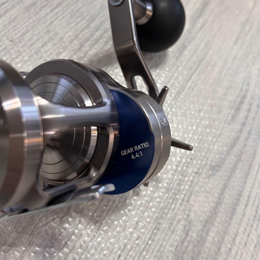 【美品】ダイワ（Daiwa） ベイトリール 15ソルティガ 15HL左巻き
