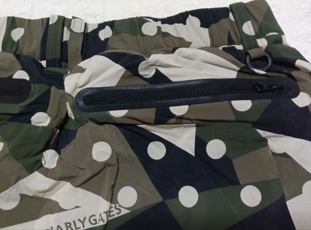 【新品未使用】PEARLY GATES 迷彩＆ドット柄スカート サイズ0