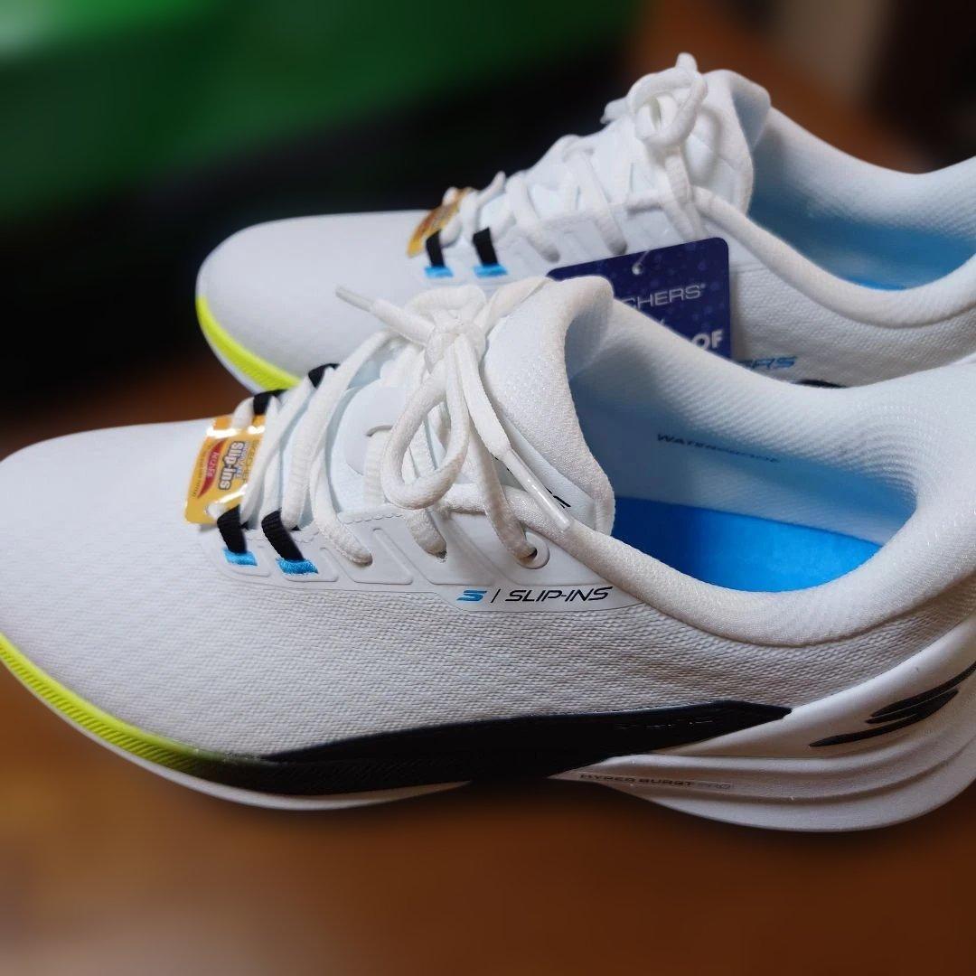SKECHERS SLIP-INS 　　　メンズゴルフ　　100%防水スニーカー