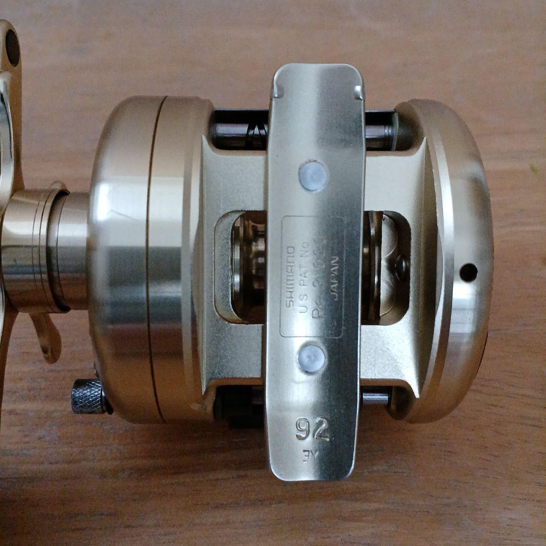 SHIMANO CALCUTTA 100XT ベイトリール　ゴールド　カルカッタ