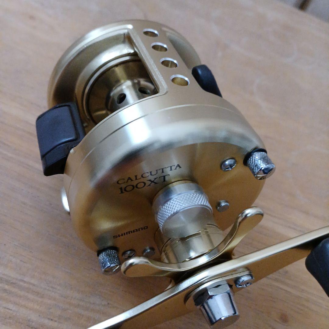 SHIMANO CALCUTTA 100XT ベイトリール　ゴールド　カルカッタ