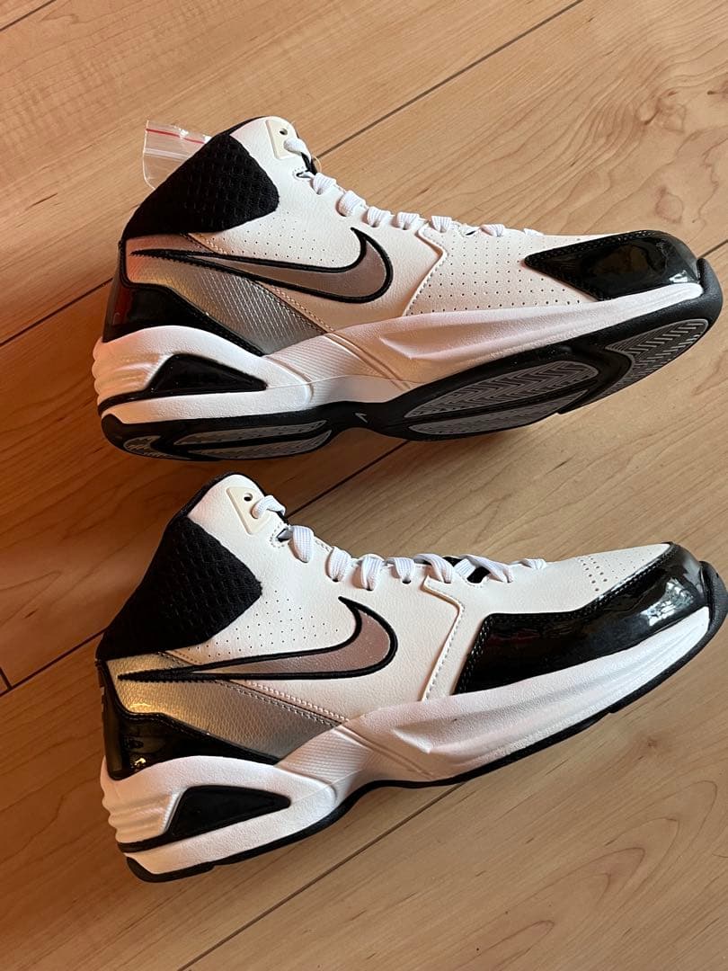 NIKE AIR スニーカー 新品タグ付 軽量 通気性25.5cm 箱付