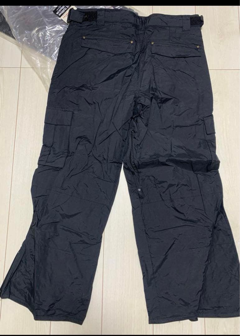 新品未使用 メンズ　スノボ　ウェア　スキー　パンツ　ズボン　サイズM ブラック黒