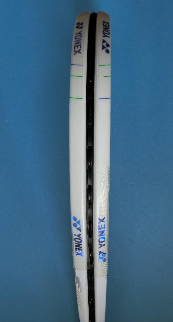 【美品】名器　YONEX ヨネックス NANOFORCE 8V 白 ソフトテニス
