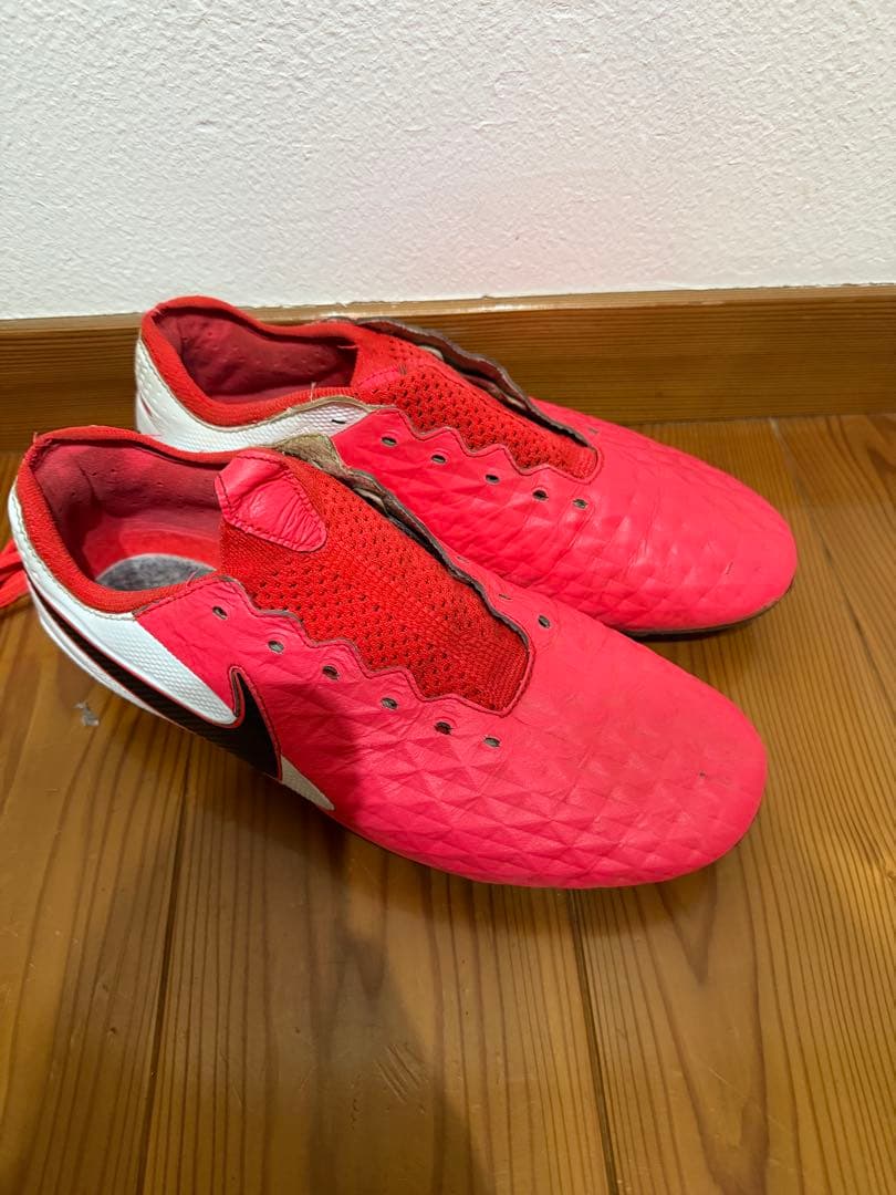 Nike サッカーシューズ ピンク