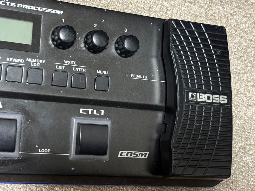 BOSS GT-1 ギターエフェクトプロセッサー