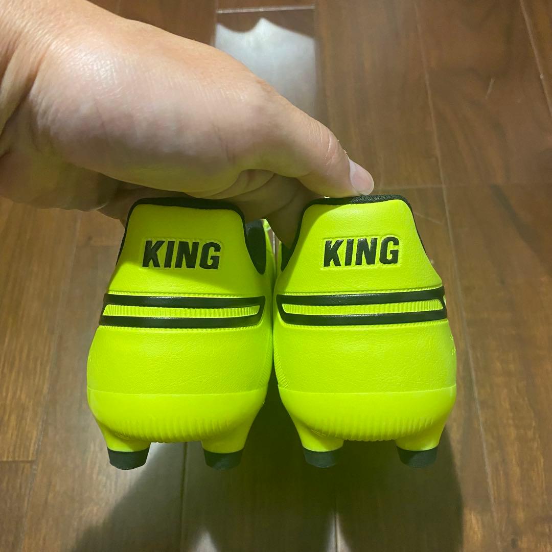 新品未使用　サッカースパイク　24センチ　4足まとめ売り　プーマ　アンブロ