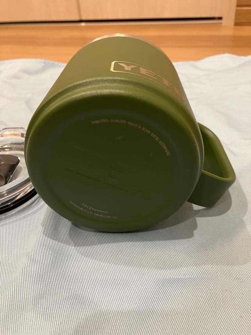 YETI イエティ　マグカップ2カラー【中古品】　ノベルティ缶ステッカー