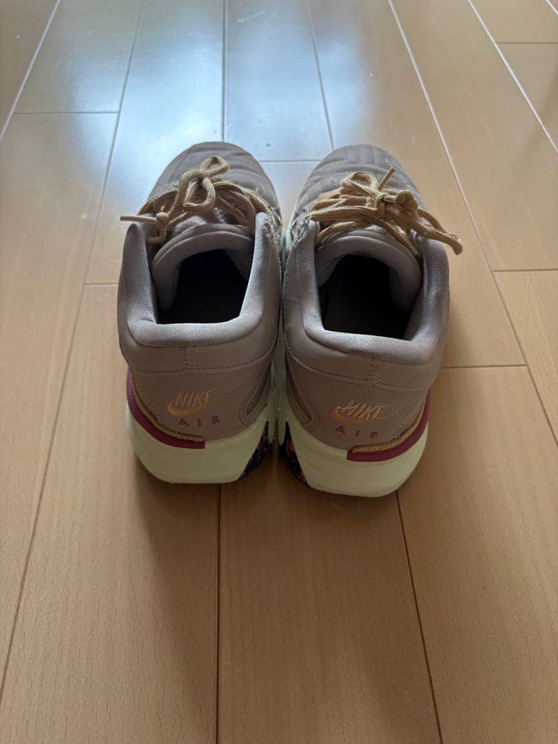NIKE ZOOM FREAK 5 ズーム フリーク