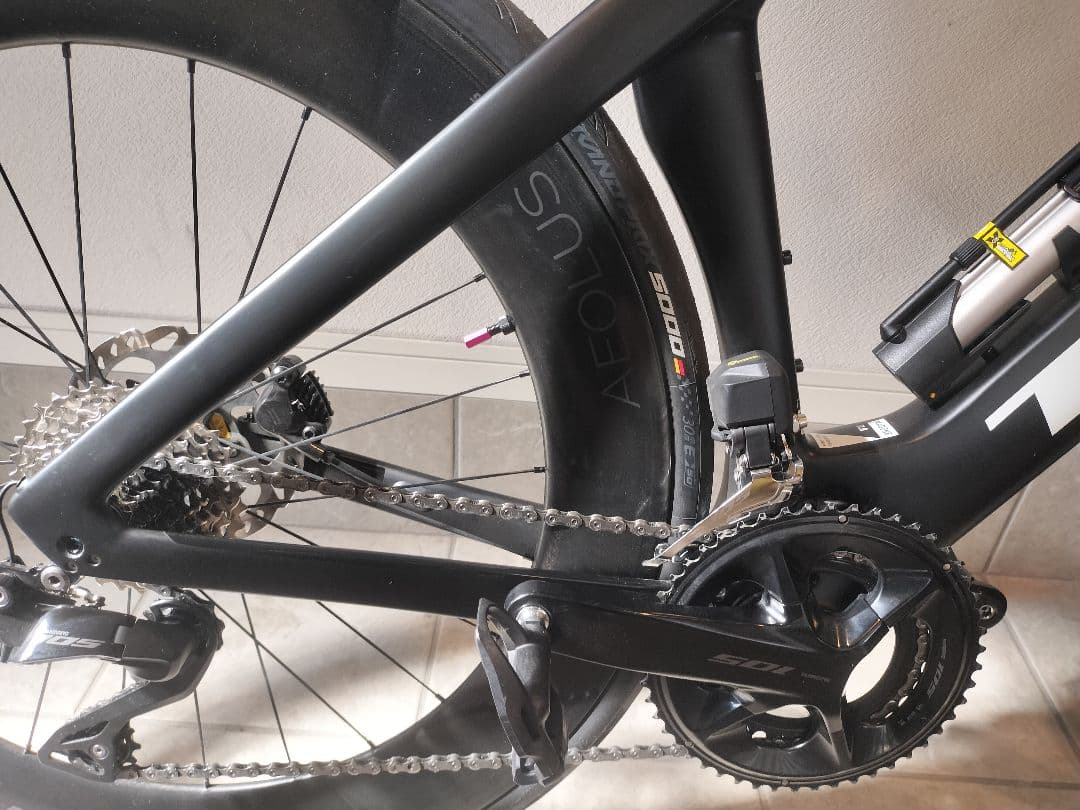 TREK Madone SL6 Gen7 Aeolus RSL75ホイール