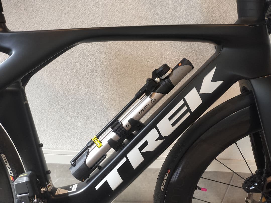 TREK Madone SL6 Gen7 Aeolus RSL75ホイール
