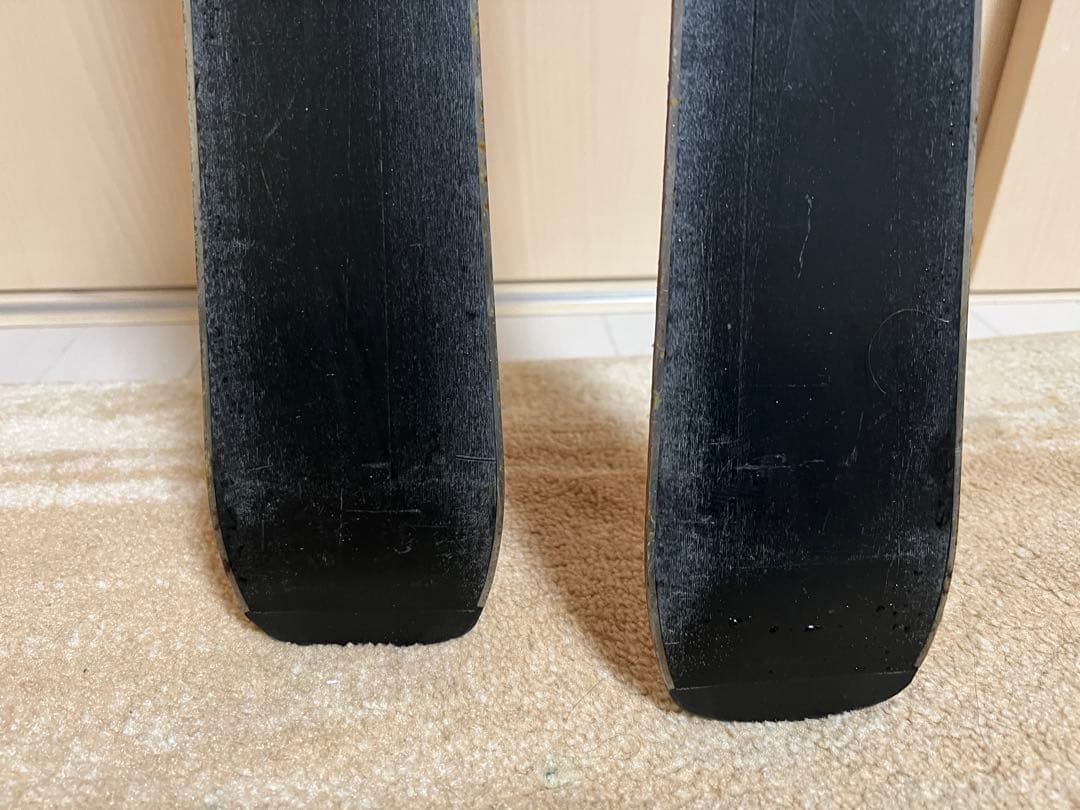 【美品】キッズ用 スキー板106cmスキー靴20cm ストックの4点セットです。