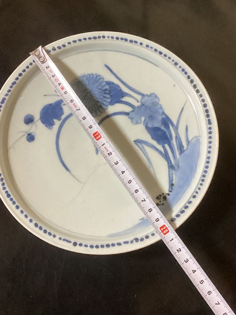 骨董古美術　古伊万里　江戸前期染付花文皿　初期　幅約20.5ct