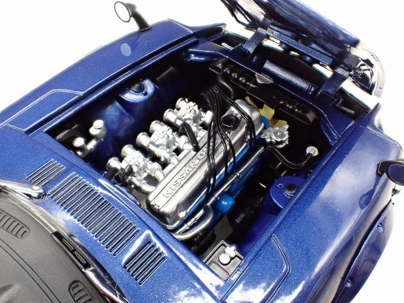 サンスター 1/18 フェアレディ Z S30 ミッドナイトブルー 右ハンドル