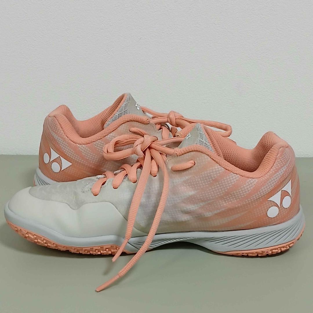 【美品】YONEX パワークッション エアラスZウィメン バドミントン 23cm