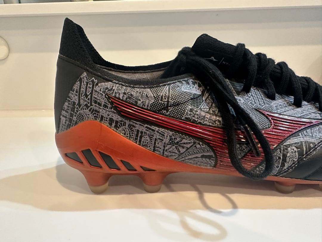 ミズノ　モレリア　セルヒオラモス　 MIZUNO MORELIA 26cm