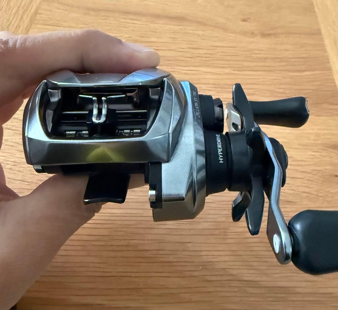 Daiwa ジリオン SV TW 1000XHL