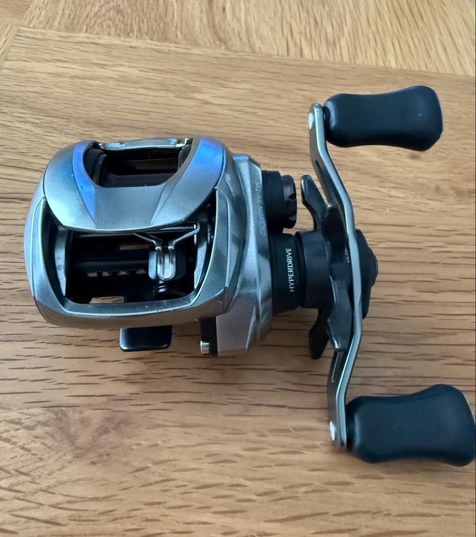 Daiwa ジリオン SV TW 1000XHL